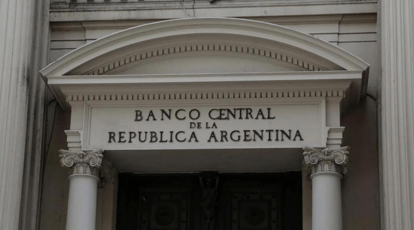 El Banco Central De Argentina Endurece El Cepo Y Reduce A 200 Dólares Al Mes Las Compras De 4980