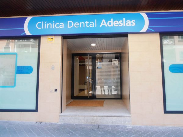 Adeslas Dental Llega A Las 194 Clínicas | DiarioAbiertoDiarioAbierto