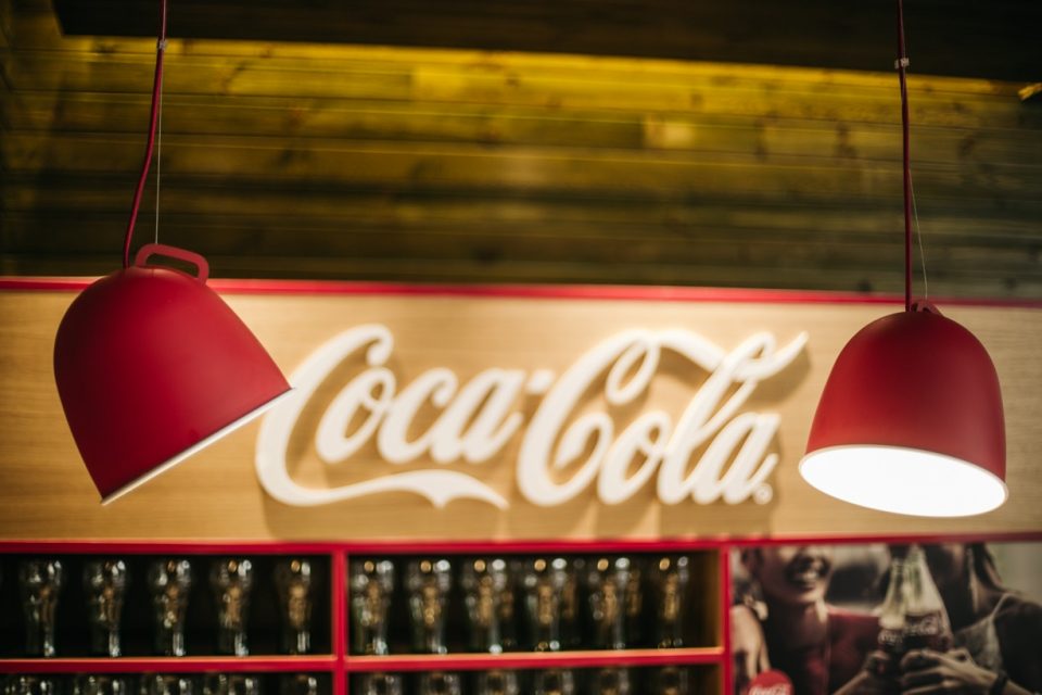 CocaCola anuncia una reestructuración y un ajuste de su plantilla